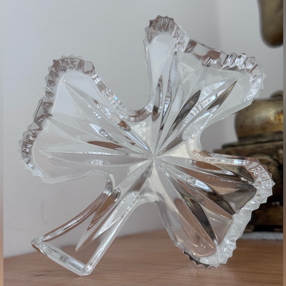 Waterford Other - Waterford Chunky Crystal Clover/Shamrock Paperweight ~
Signed~ IRELAND